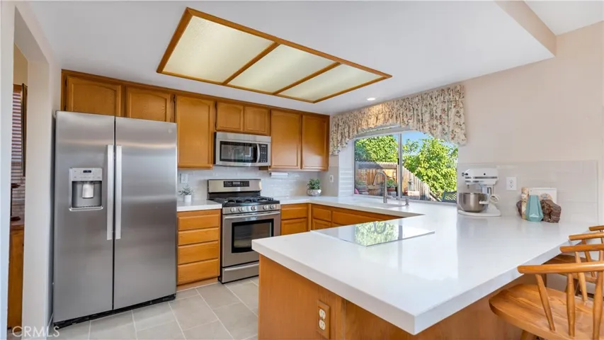 873 Hedges Drive, Corona, California 92878