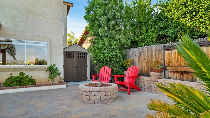 873 Hedges Drive, Corona, California 92878