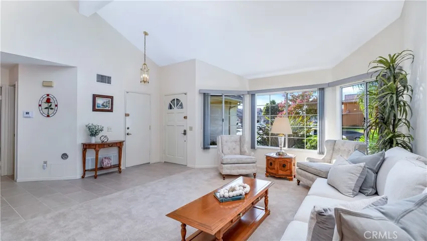 873 Hedges Drive, Corona, California 92878