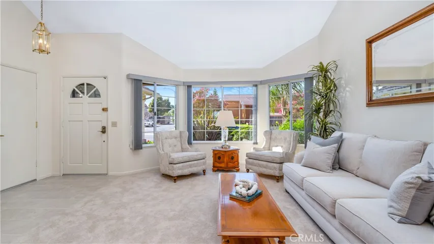 873 Hedges Drive, Corona, California 92878