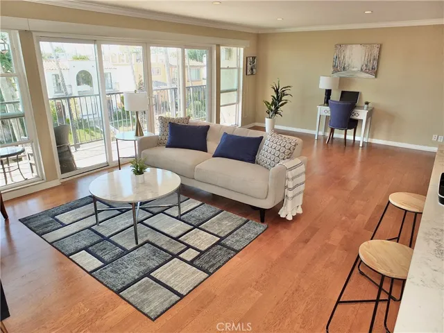 110 Termino Avenue 201, Long Beach, California 90803