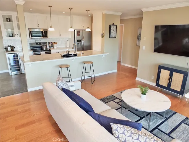 110 Termino Avenue 201, Long Beach, California 90803