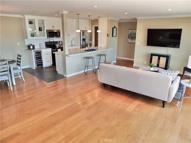 110 Termino Avenue 201, Long Beach, California 90803