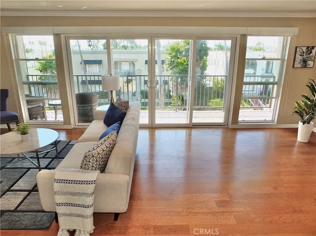 110 Termino Avenue 201, Long Beach, California 90803