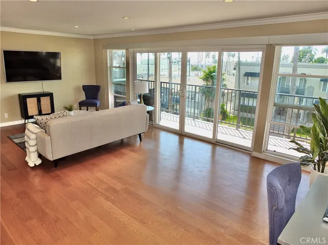 110 Termino Avenue 201, Long Beach, California 90803