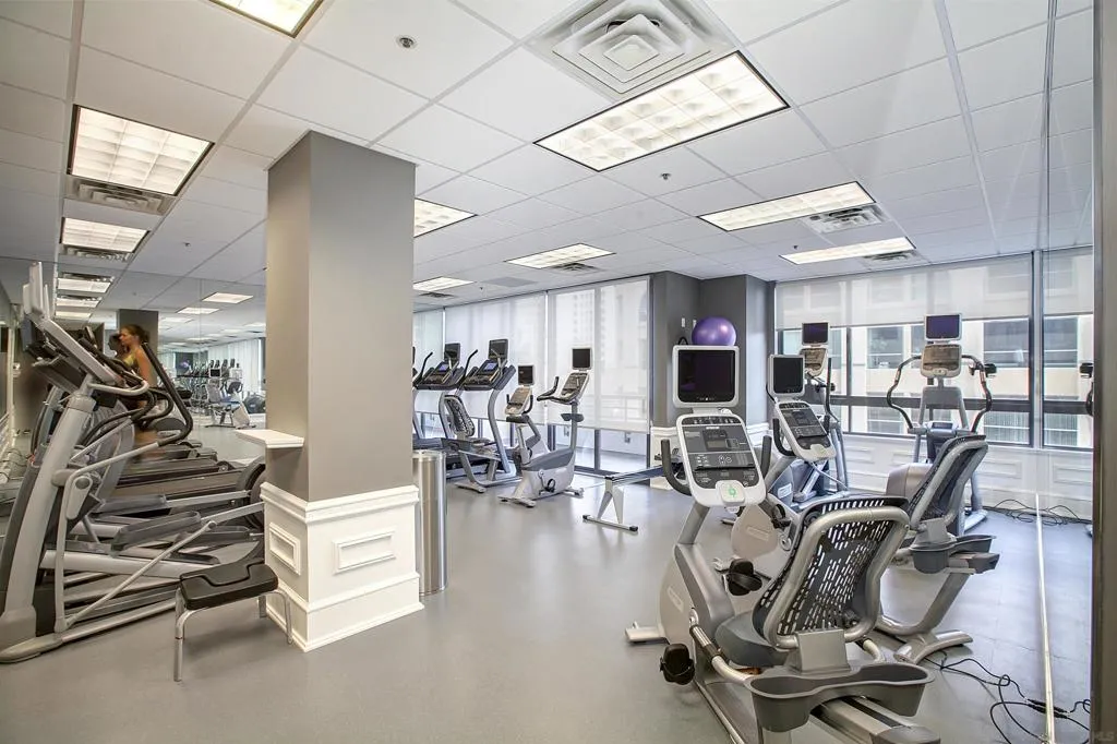 700 Front 1004, San Diego, California 92101 home-pic-51