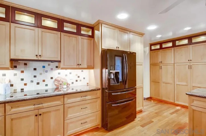 1990 Longs Hill Road, El Cajon, California 92021