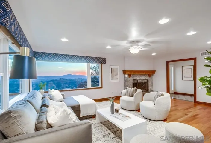 1990 Longs Hill Road, El Cajon, California 92021