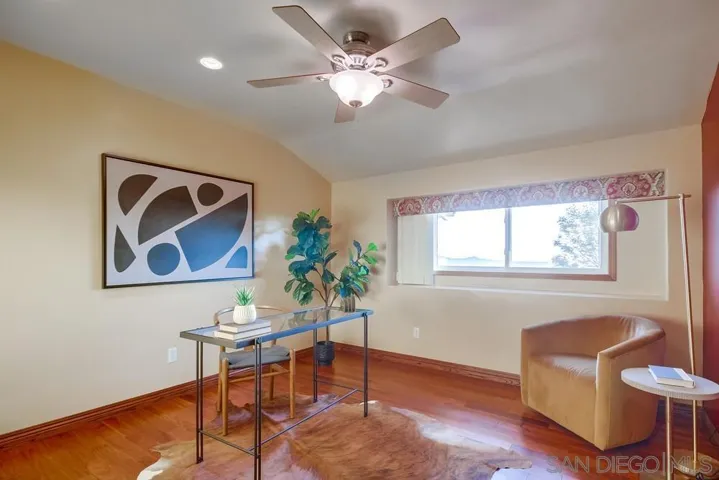 1990 Longs Hill Road, El Cajon, California 92021