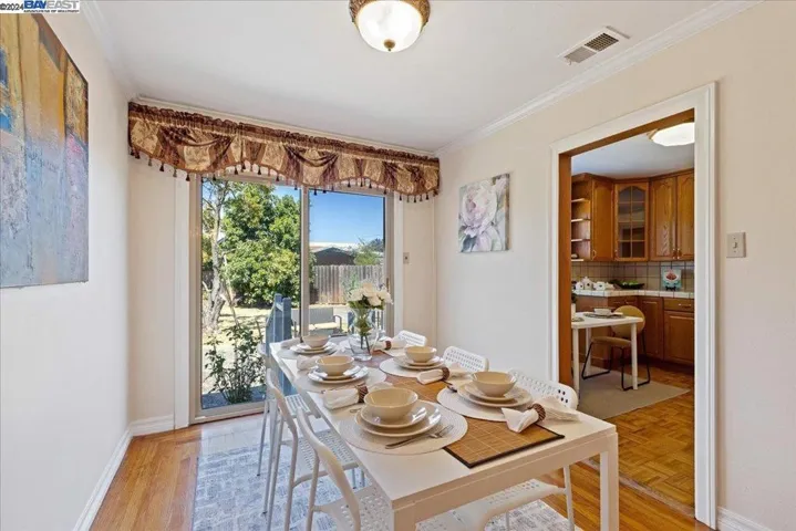 26446 Mockingbird Ln, Hayward, California 94544