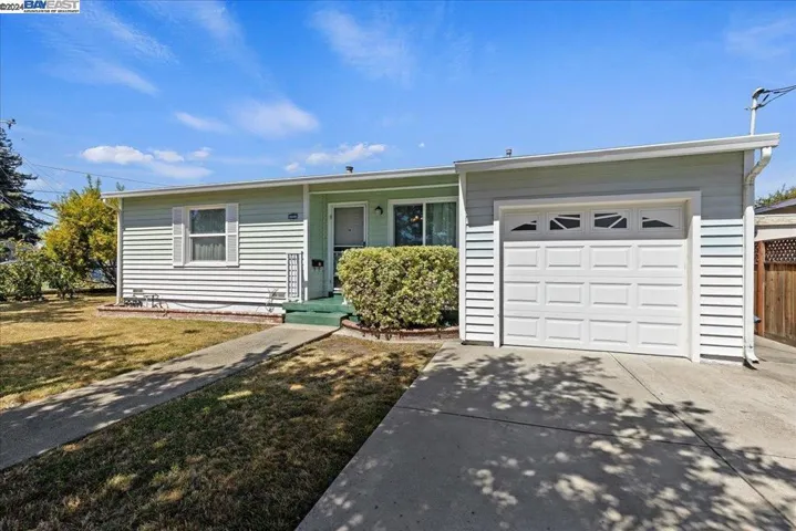 26446 Mockingbird Ln, Hayward, California 94544