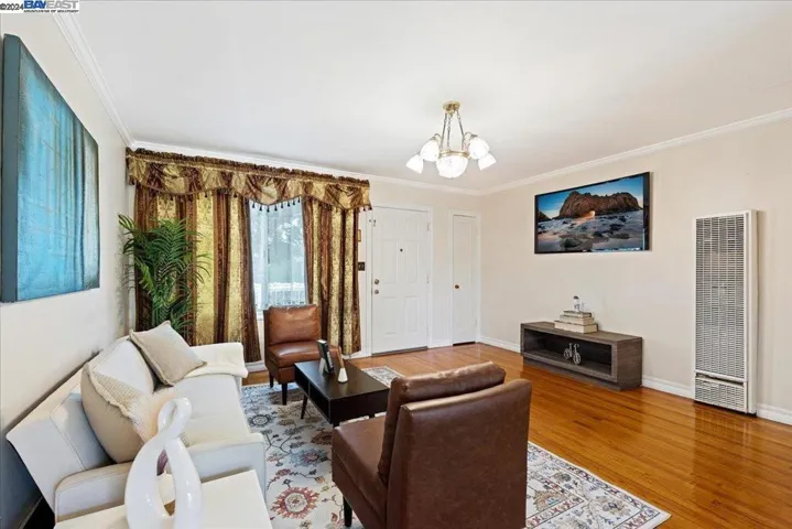 26446 Mockingbird Ln, Hayward, California 94544