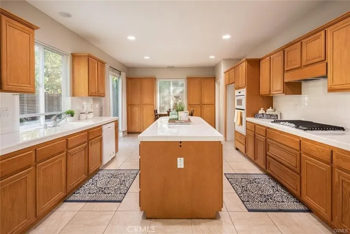 6 Preston, Irvine, California 92618