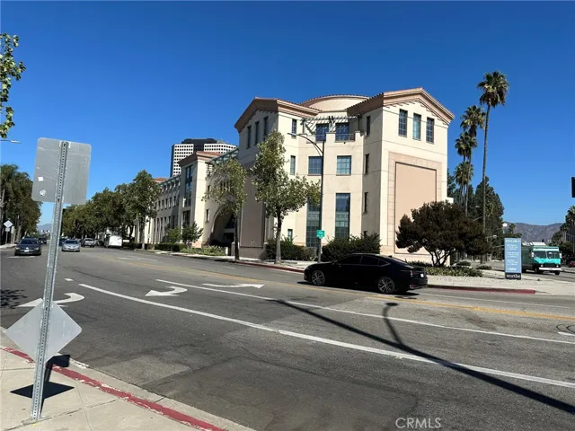 4109 W Olive Avenue, Burbank, California 91505