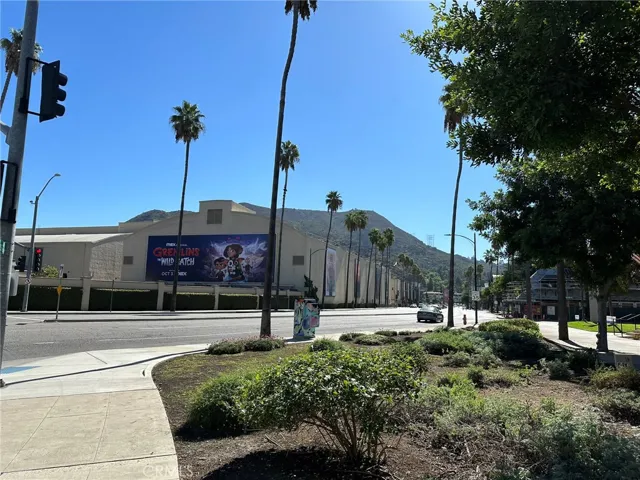 4109 W Olive Avenue, Burbank, California 91505