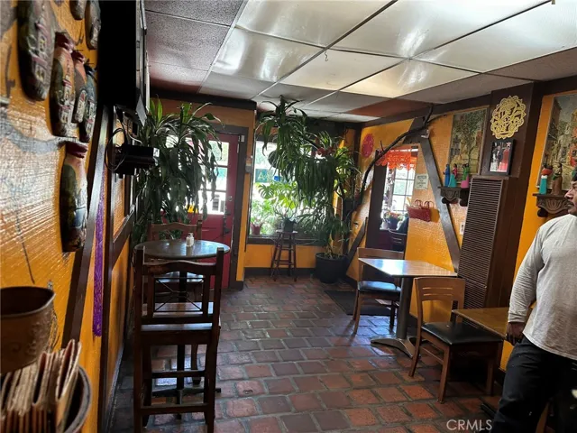 4109 W Olive Avenue, Burbank, California 91505