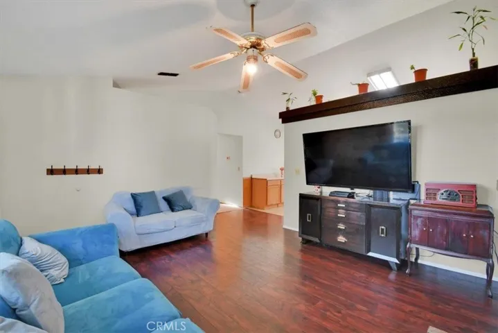 1613 Rodeo Way, Olivehurst, California 95961