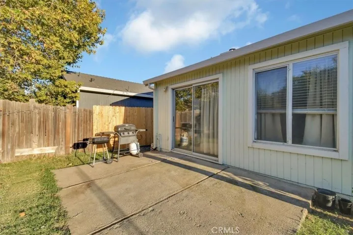 1613 Rodeo Way, Olivehurst, California 95961