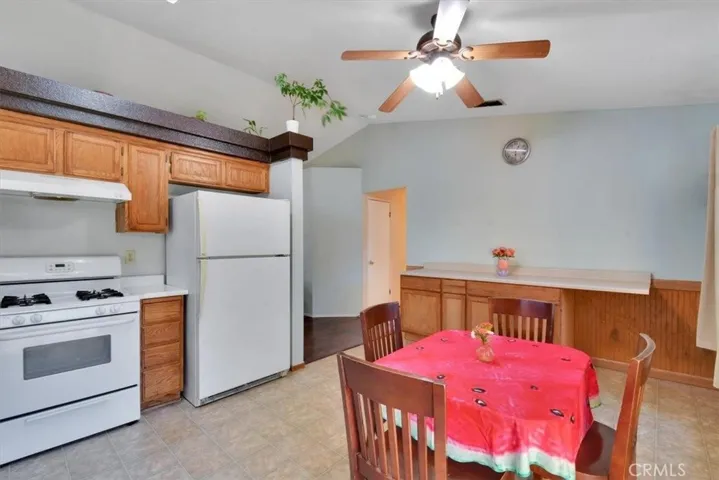1613 Rodeo Way, Olivehurst, California 95961
