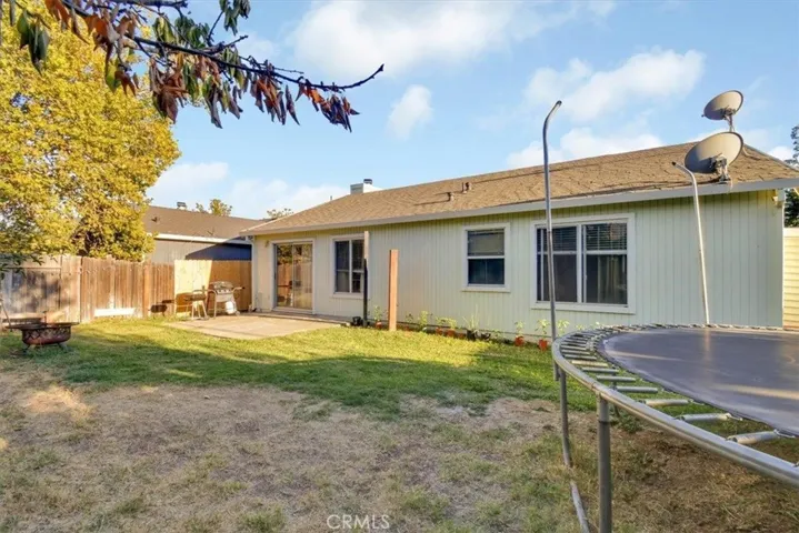 1613 Rodeo Way, Olivehurst, California 95961