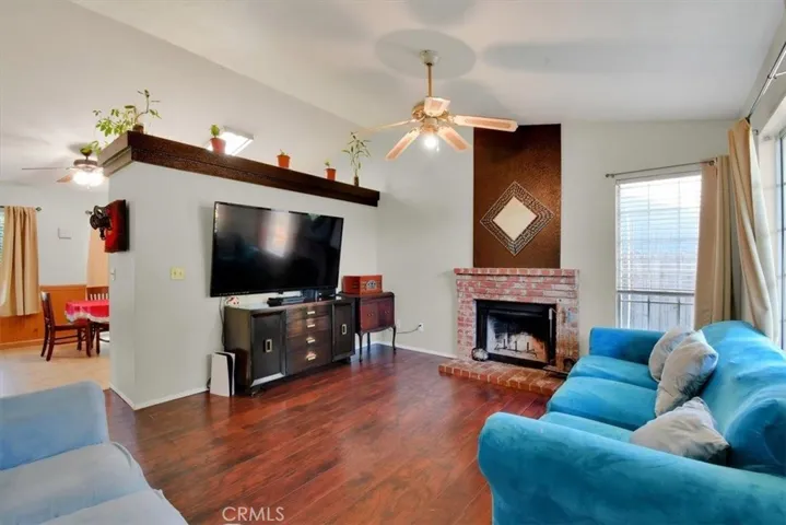 1613 Rodeo Way, Olivehurst, California 95961