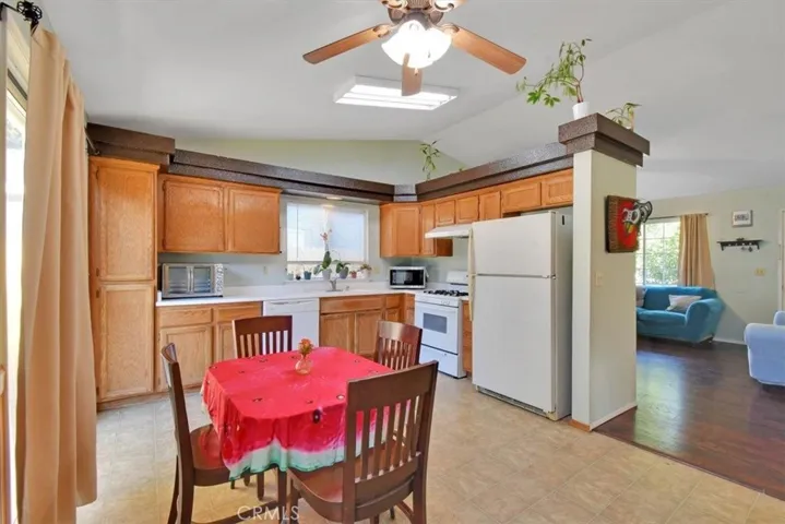 1613 Rodeo Way, Olivehurst, California 95961