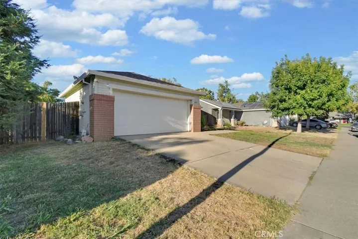 1613 Rodeo Way, Olivehurst, California 95961