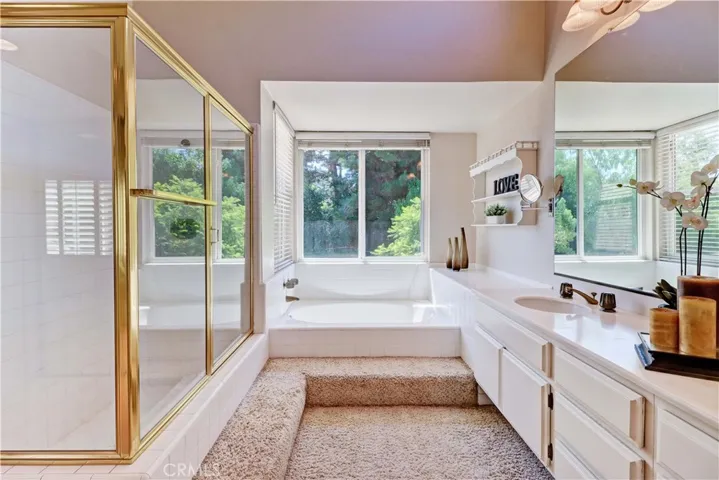 15224 Los Altos, Hacienda Heights, California 91745