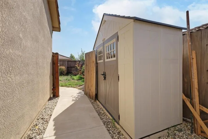 9597 Collier Avenue, Live Oak, California 95953