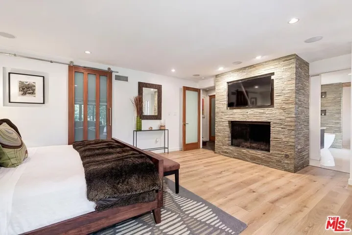 13489 Rand Drive, Sherman Oaks, California 91423
