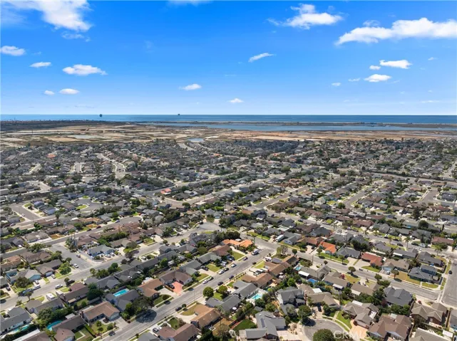 6291 Fallingwater Drive, Huntington Beach, California 92647