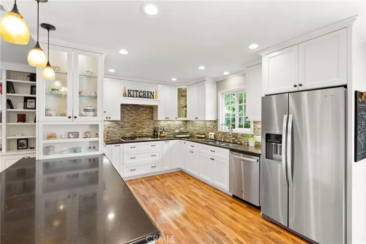 6291 Fallingwater Drive, Huntington Beach, California 92647