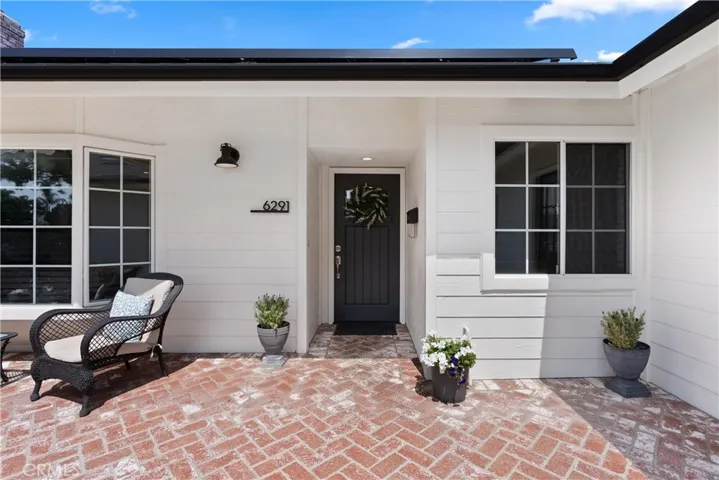 6291 Fallingwater Drive, Huntington Beach, California 92647