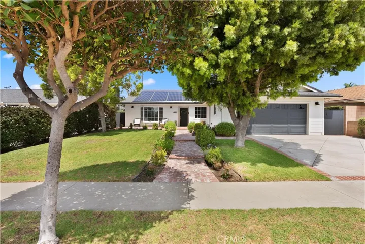 6291 Fallingwater Drive, Huntington Beach, California 92647