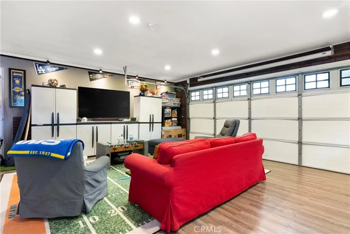 6291 Fallingwater Drive, Huntington Beach, California 92647