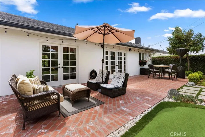 6291 Fallingwater Drive, Huntington Beach, California 92647