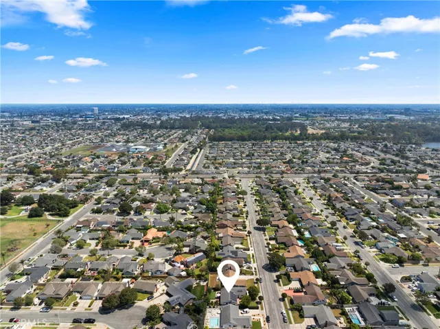 6291 Fallingwater Drive, Huntington Beach, California 92647