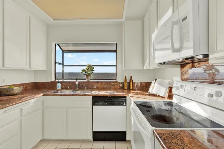 6150 Camino Sacate, San Diego, California 92120