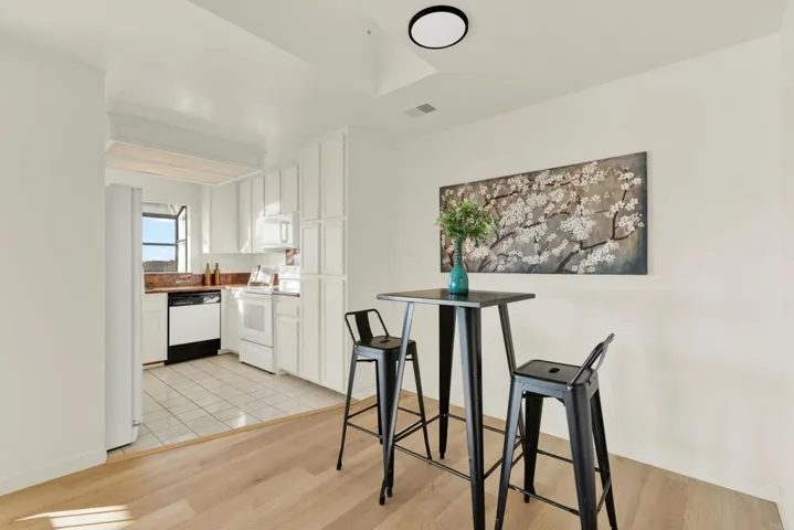 6150 Camino Sacate, San Diego, California 92120