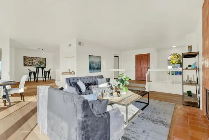 6150 Camino Sacate, San Diego, California 92120
