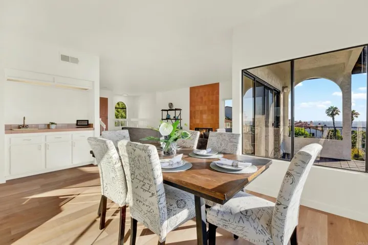 6150 Camino Sacate, San Diego, California 92120