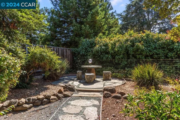 31 Columbia Ct, Walnut Creek, California 94598