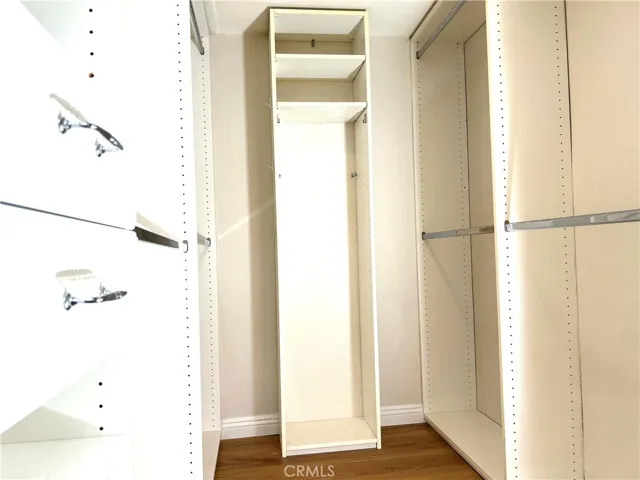 Walking Closet
