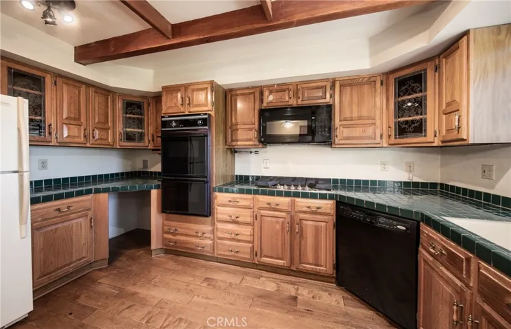 6392 Spruce Avenue, Angelus Oaks, California 92305