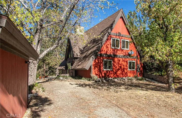 6392 Spruce Avenue, Angelus Oaks, California 92305