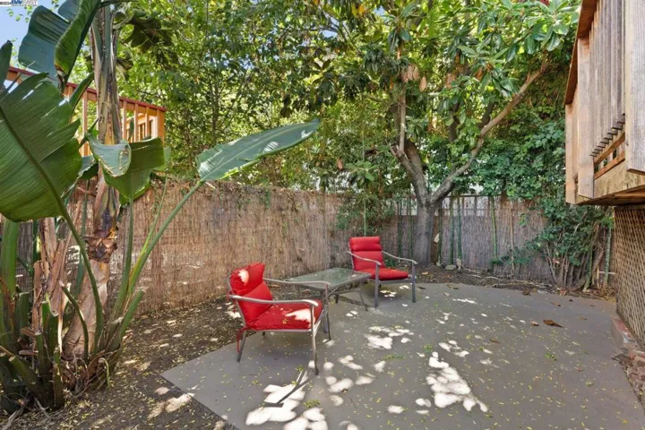 1742 12th Ave, Oakland, California 94606