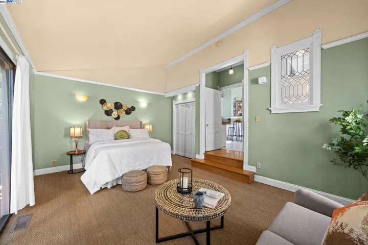1742 12th Ave, Oakland, California 94606