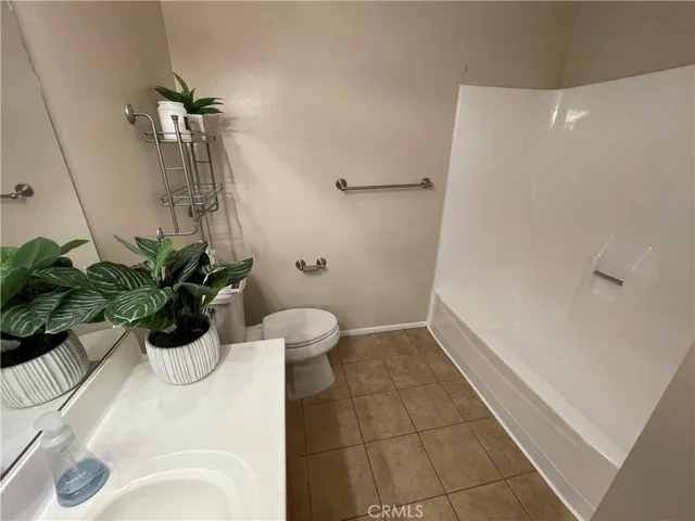 4762 Park Granada 268, Calabasas, California 91302