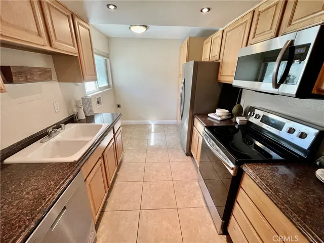 4762 Park Granada 268, Calabasas, California 91302