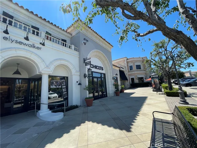 4762 Park Granada 268, Calabasas, California 91302